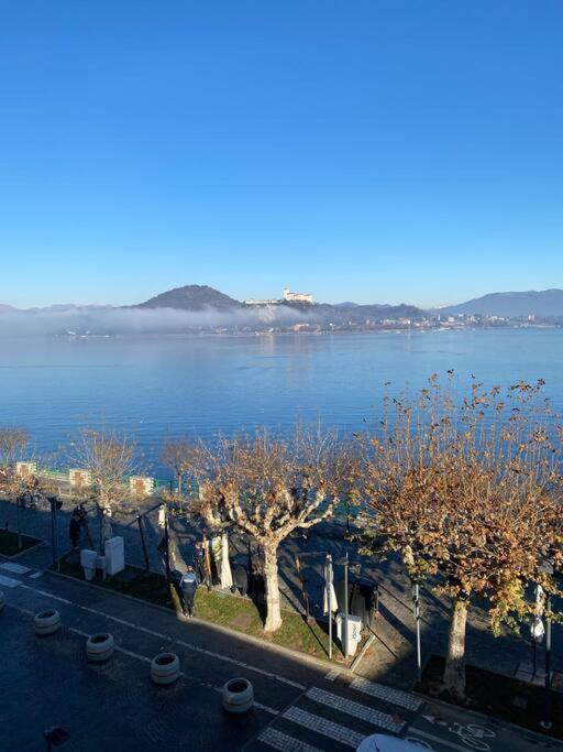 Babalu Con Vista Lago Arona Ngoại thất bức ảnh